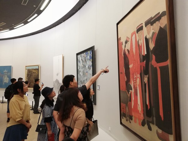 英国上市公司365艺术硕士(美术)研究生赴中国美术馆开展专题艺术实践教学1.jpg 英国上市公司365艺术硕士(美术)研究生赴中国美术馆开展专题艺术实践教学1.jpg